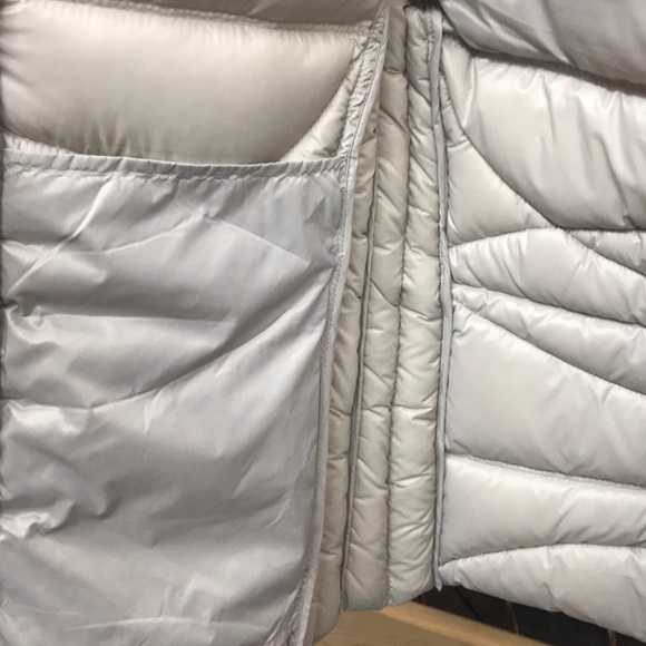 NWT,Women's Orobos Classic Down Vest cream petal - Picture 12 of 16